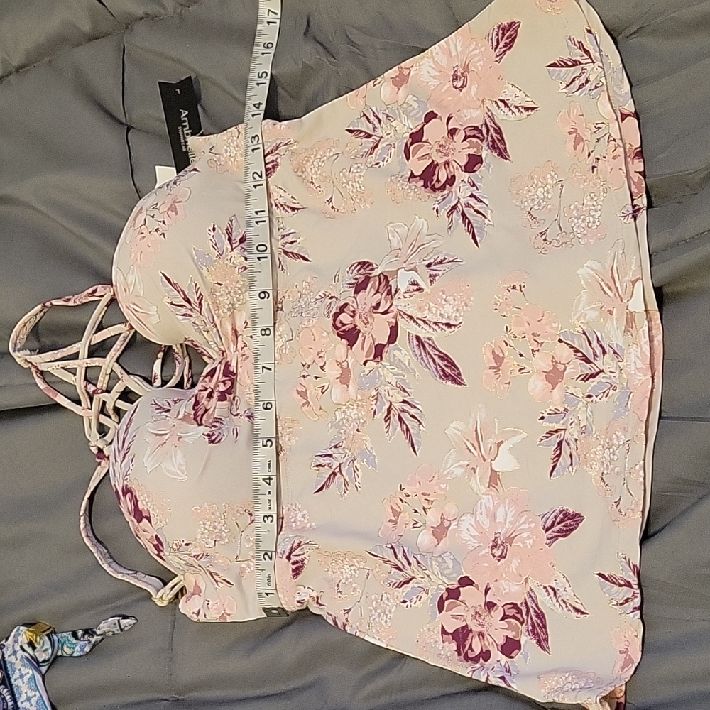 PADDED SWIM TOP - Picture 6 of 9